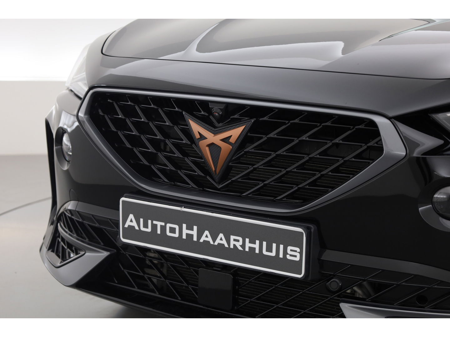 CUPRA Formentor 1.4 e-Hybrid VZ 245pk | Sportstuur | Pano | Elek. Trekhaak | 360cam | Memory seat | Stoel- Stuurverw.