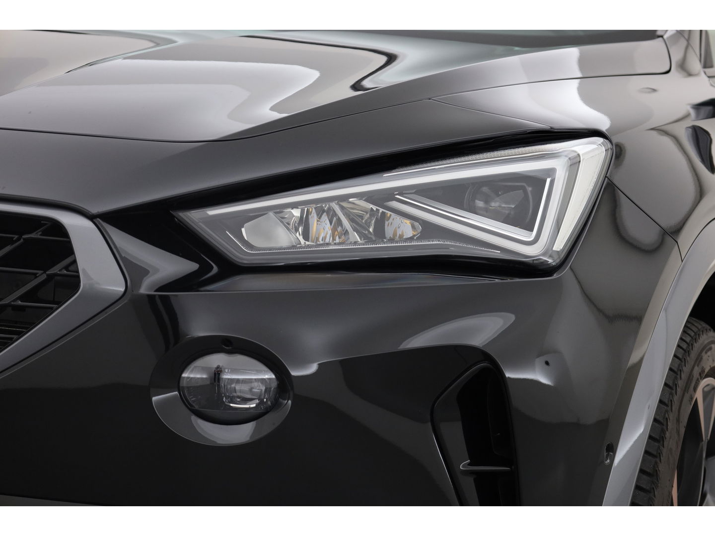 CUPRA Formentor 1.4 e-Hybrid VZ 245pk | Sportstuur | Pano | Elek. Trekhaak | 360cam | Memory seat | Stoel- Stuurverw.