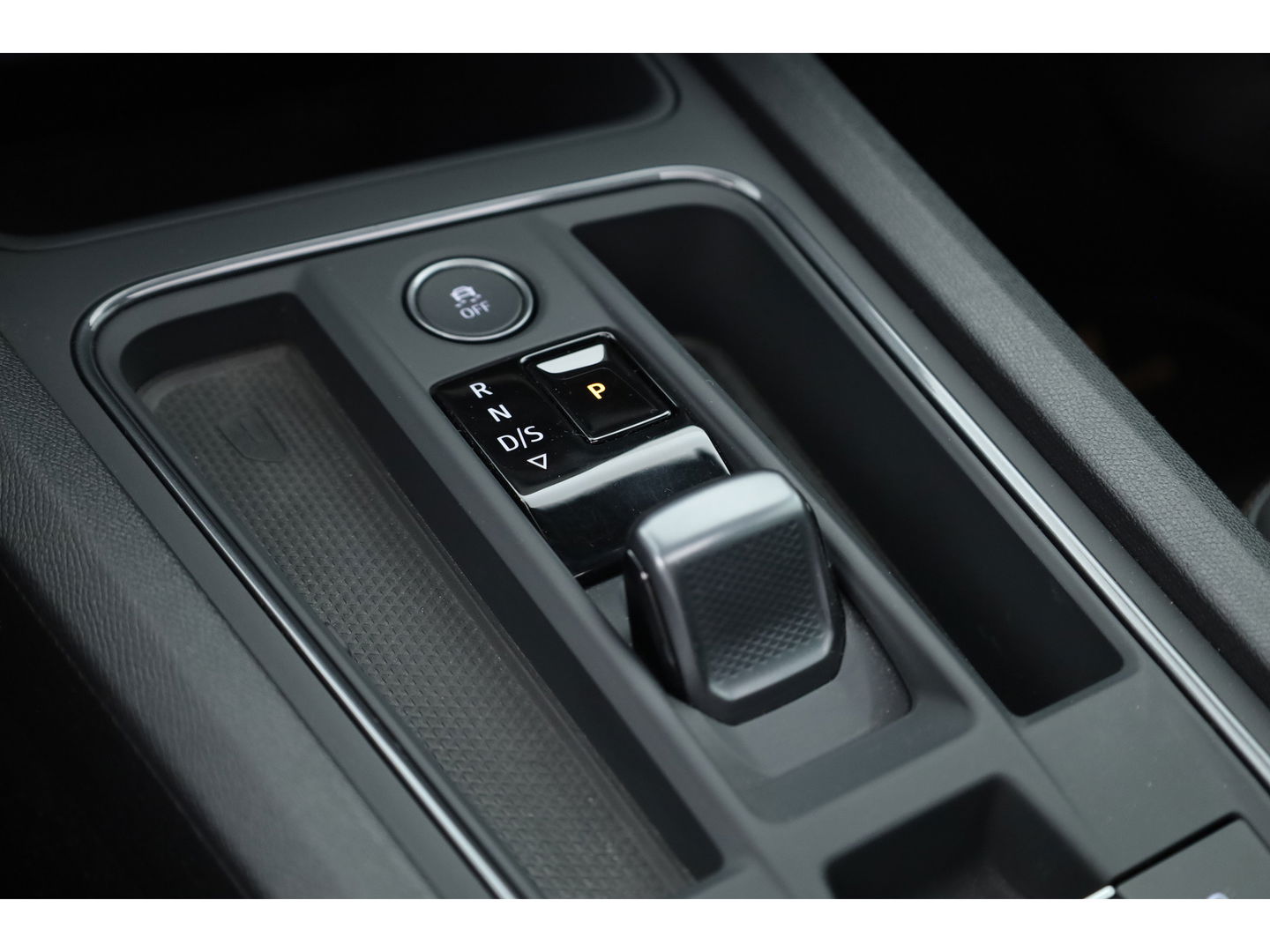CUPRA Formentor 1.4 e-Hybrid VZ 245pk | Sportstuur | Pano | Elek. Trekhaak | 360cam | Memory seat | Stoel- Stuurverw.