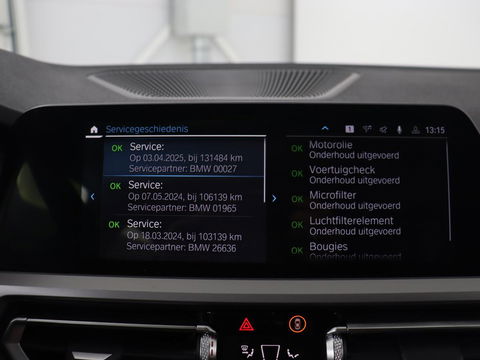 BMW 3-serie 330e | Panoramadak | Trekhaak | Stoel & stuurverwarming | Adaptive cruise | Head-Up | LaserLight | Carplay | Live Cockpit | Half leder | Navigatie