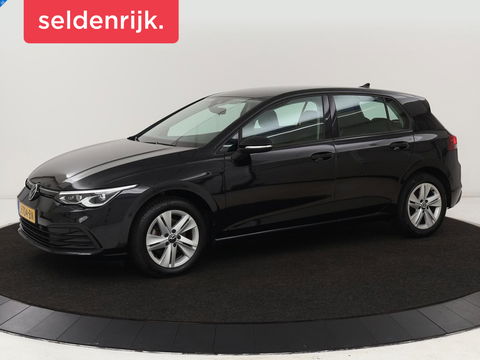Volkswagen Golf 1.5 TSI Life Business | Adaptive cruise | Carplay | Massage | Memory | Navigatie | Sfeerverlichting | Parkeerhulp | Climate control