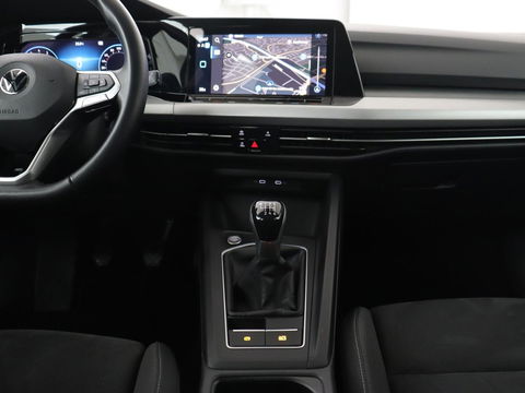 Volkswagen Golf 1.5 TSI Life Business | Adaptive cruise | Carplay | Massage | Memory | Navigatie | Sfeerverlichting | Parkeerhulp | Climate control