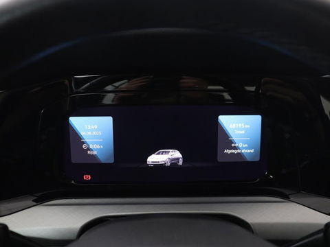 Volkswagen Golf 1.5 TSI Life Business | Adaptive cruise | Carplay | Massage | Memory | Navigatie | Sfeerverlichting | Parkeerhulp | Climate control