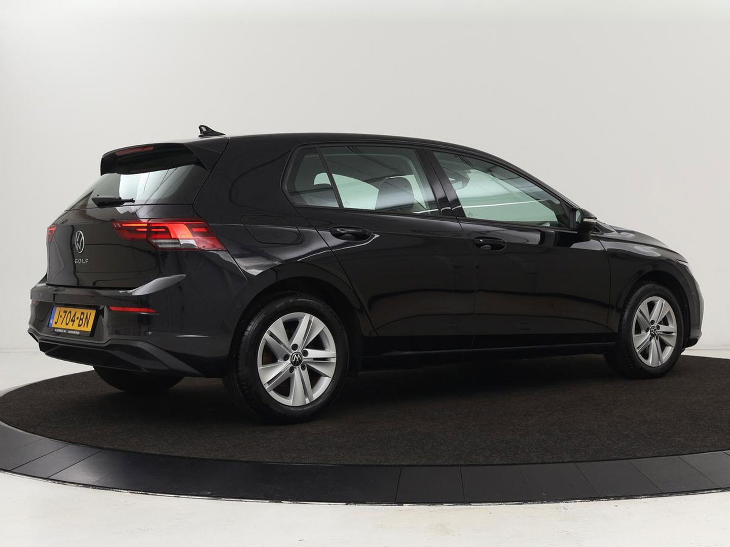 Volkswagen Golf 1.5 TSI Life Business | Adaptive cruise | Carplay | Massage | Memory | Navigatie | Sfeerverlichting | Parkeerhulp | Climate control