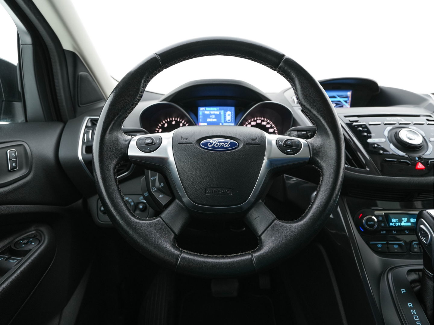 Ford Kuga 1.5 Titanium-Plus Styling-Pack AWD Aut.*LEATHER-FABRIC | XENON | SONY-AUDIO | BLIND-SPOT | KEYLESS | NAVI-FULLMAP | CAMERA | HEATED-SPORT-SEATS | ECC | LANE-ASSIST | PDC | CRUISE | TOWBAR | 19''ALU*