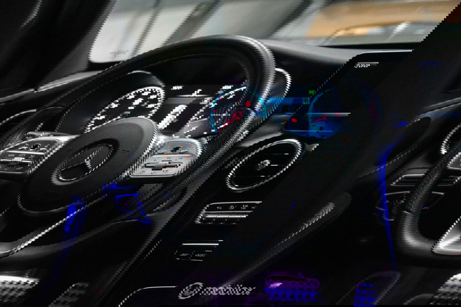 Mercedes-Benz C-Klasse Estate 180 Business Solution AMG | Trekhaak | CarPlay | Camera | Leder | Adaptive cruise | NAP auto NL | rijklaar |