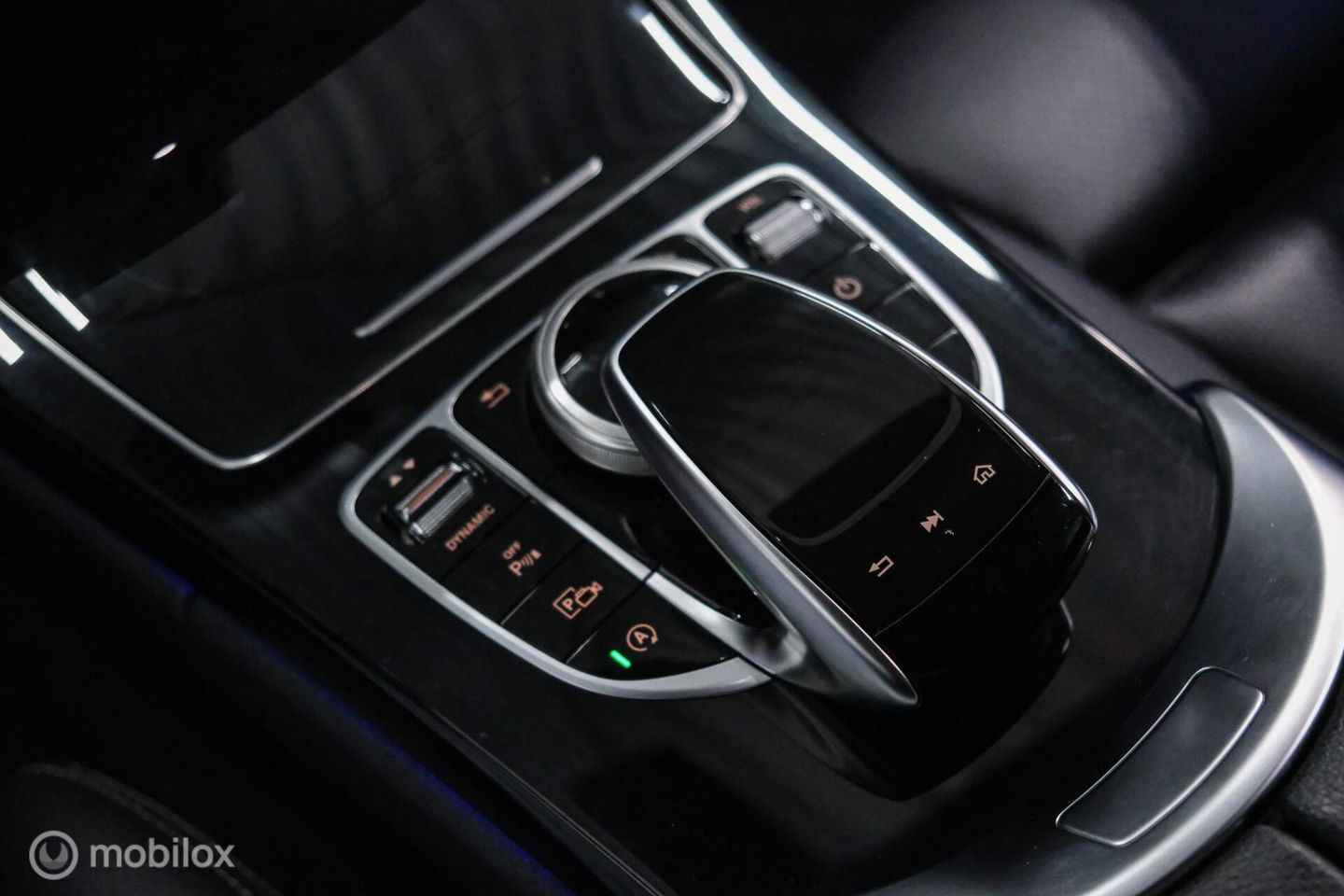 Mercedes-Benz C-Klasse Estate 180 Business Solution AMG | Trekhaak | CarPlay | Camera | Leder | Adaptive cruise | NAP auto NL | rijklaar |