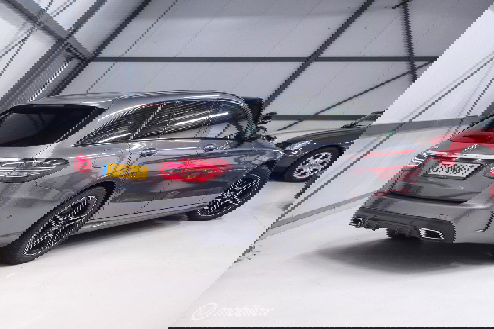 Mercedes-Benz C-Klasse Estate 180 Business Solution AMG | Trekhaak | CarPlay | Camera | Leder | Adaptive cruise | NAP auto NL | rijklaar |