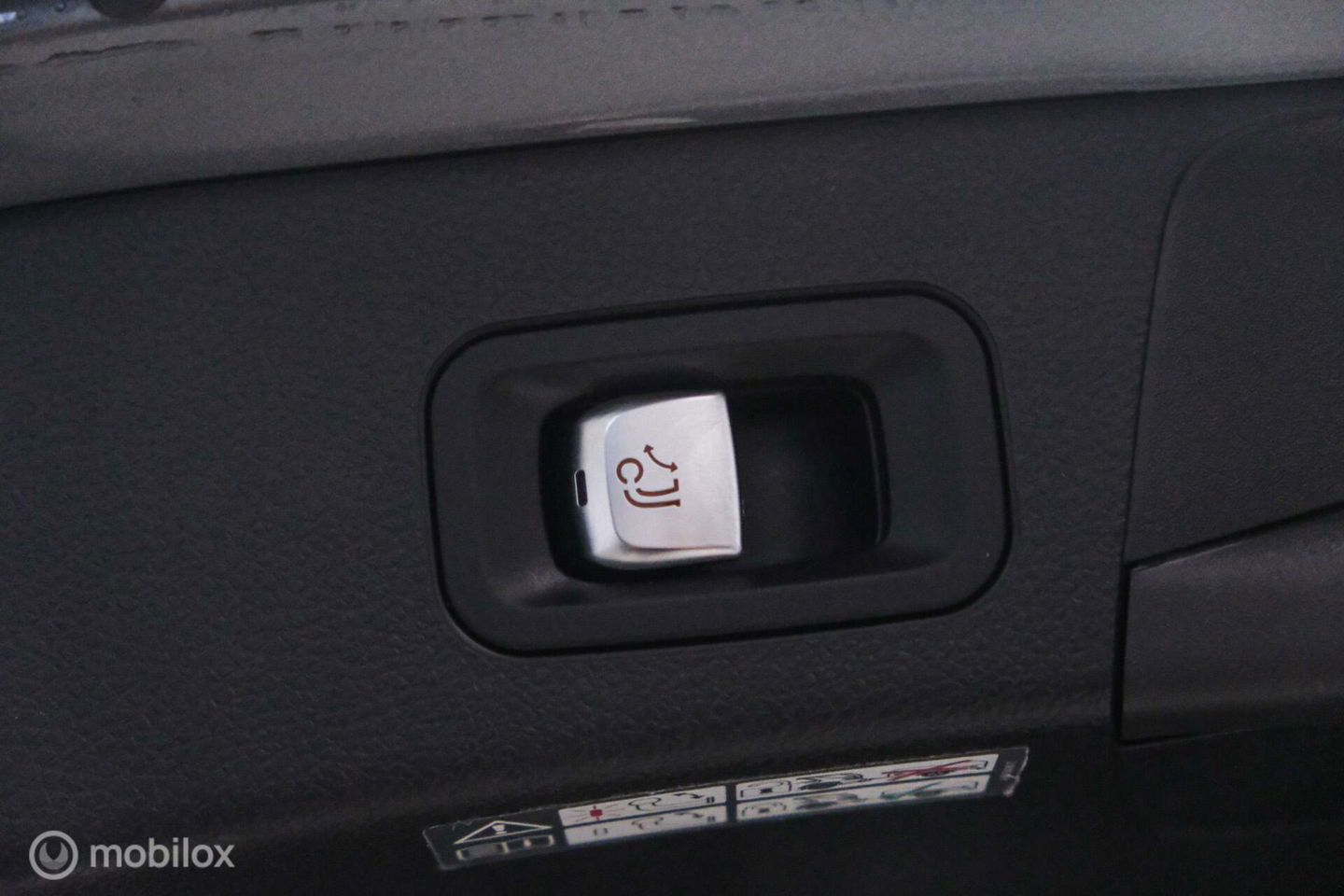 Mercedes-Benz C-Klasse Estate 180 Business Solution AMG | Trekhaak | CarPlay | Camera | Leder | Adaptive cruise | NAP auto NL | rijklaar |
