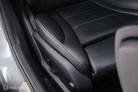 Mercedes-Benz C-Klasse Estate 180 Business Solution AMG | Trekhaak | CarPlay | Camera | Leder | Adaptive cruise | NAP auto NL | rijklaar |