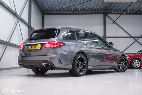 Mercedes-Benz C-Klasse Estate 180 Business Solution AMG | Trekhaak | CarPlay | Camera | Leder | Adaptive cruise | NAP auto NL | rijklaar |