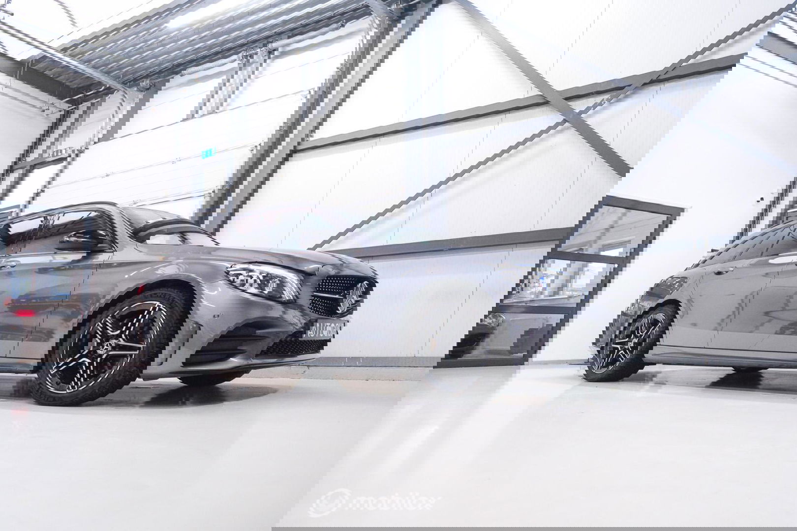 Mercedes-Benz C-Klasse Estate 180 Business Solution AMG | Trekhaak | CarPlay | Camera | Leder | Adaptive cruise | NAP auto NL | rijklaar |