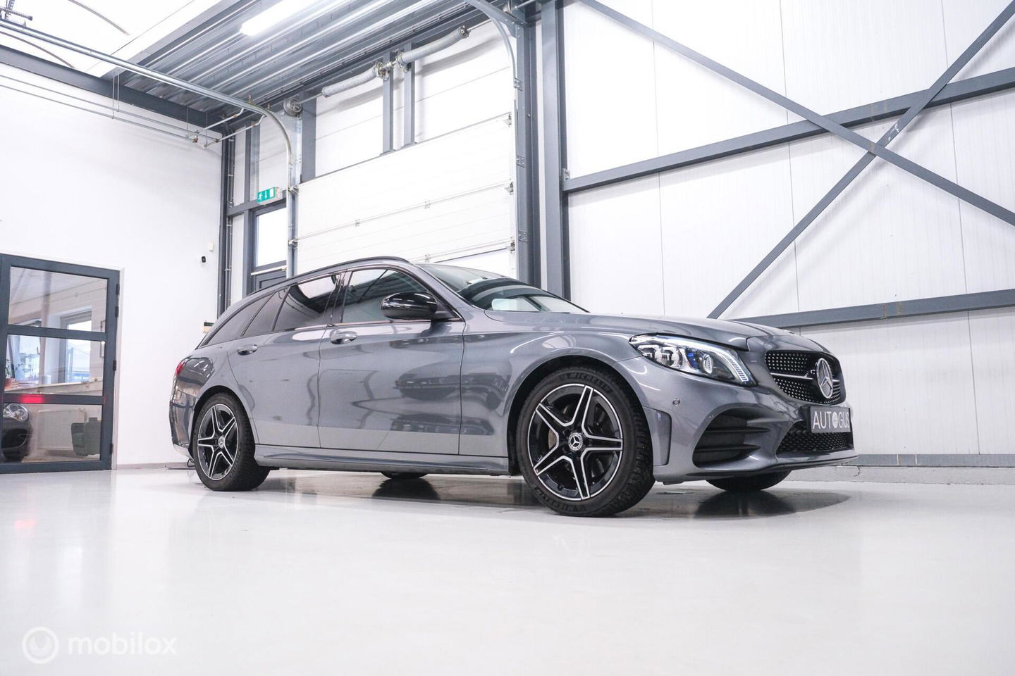 Mercedes-Benz C-Klasse Estate 180 Business Solution AMG | Trekhaak | CarPlay | Camera | Leder | Adaptive cruise | NAP auto NL | rijklaar |