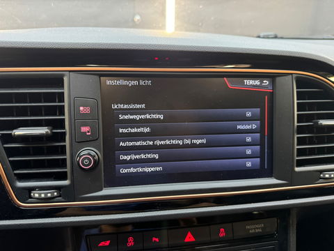SEAT León ST 2.0 TSI 4DRIVE CUPRA Ultimate Pano|Carbon|Beats