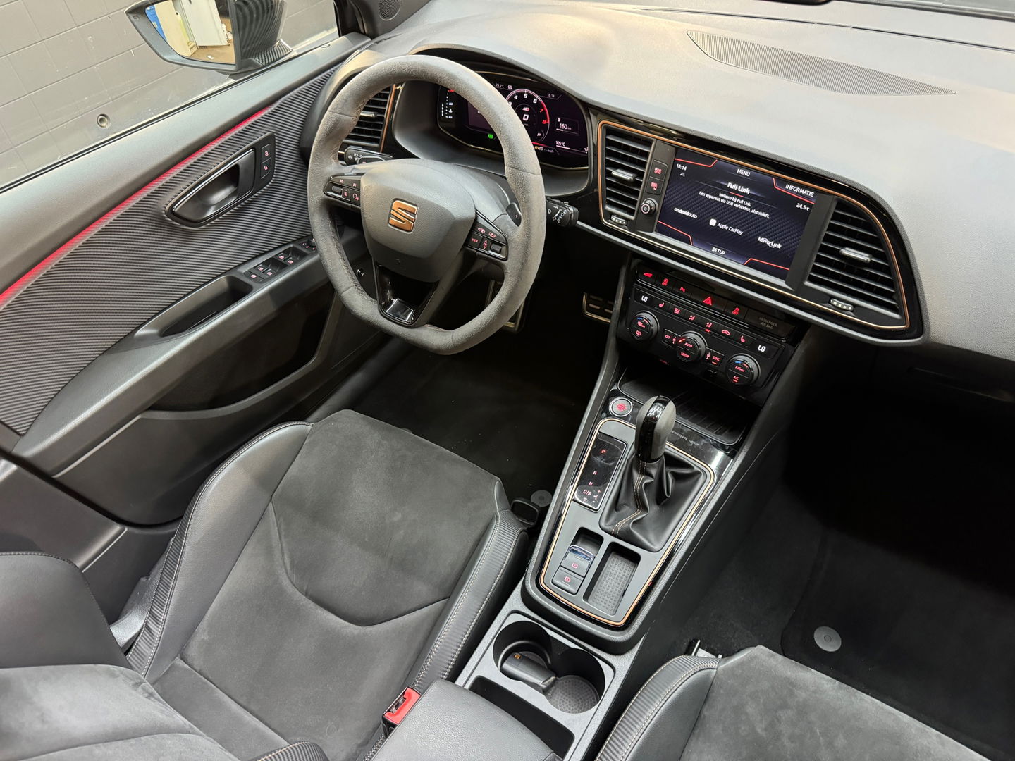 SEAT León ST 2.0 TSI 4DRIVE CUPRA Ultimate Pano|Carbon|Beats