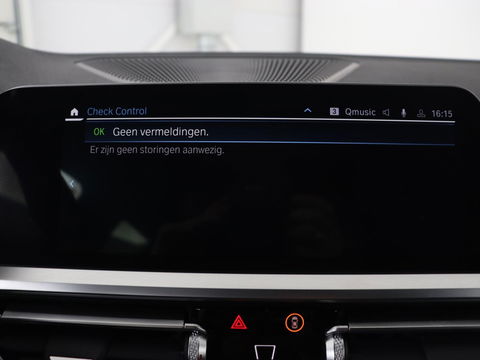 BMW 3-serie 320e M Sport | Head-Up | LaserLight | Stoelverwarming | Adaptive cruise | Sfeerverlichting | Carplay | Sportstoelen
