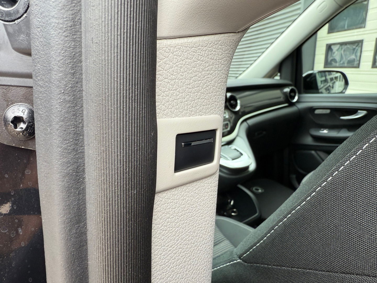 Mercedes-Benz EQV 300 90 kWh L3 Extra Lang - 7/8 Zits - Elc. schuif - Leder - 3 Jaar onderhoud + Garantie