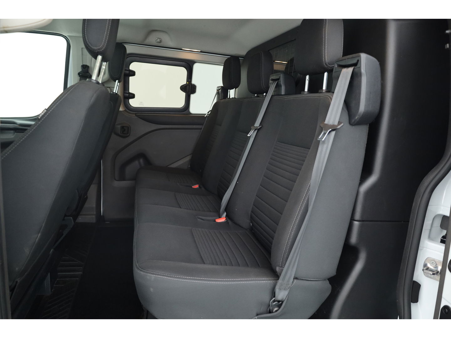 Ford Transit Custom 320 2.0 TDCI L2H1 DC Aut. | 170pk | Navi | Leder | Adapt. Cruise | 18'' | Trekhaak | Camera | 2x Schuifd.