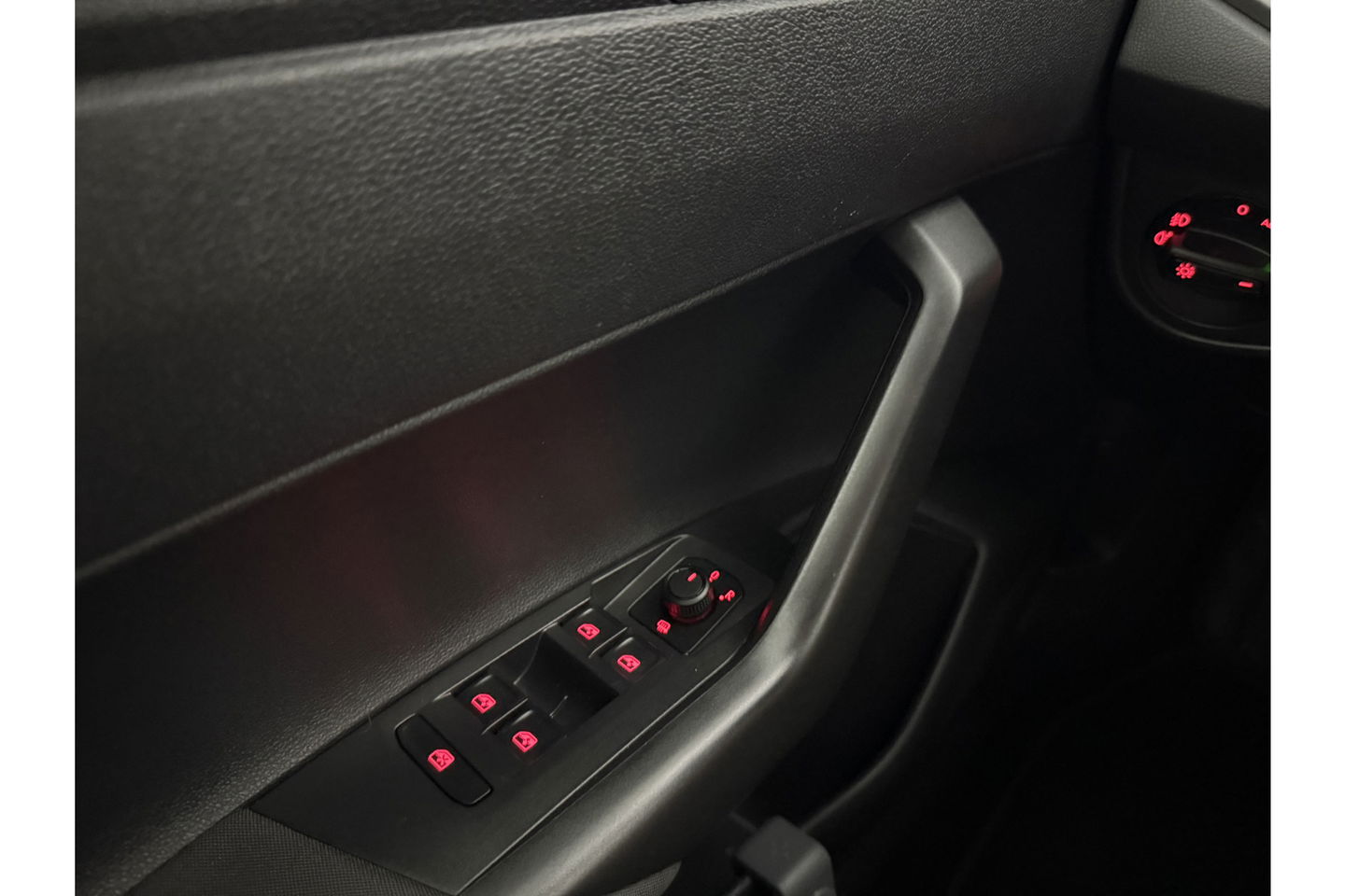 Volkswagen Polo 1.0 TSI Comfortline ACC LED Carplay Clima Navigatie 15''LMV