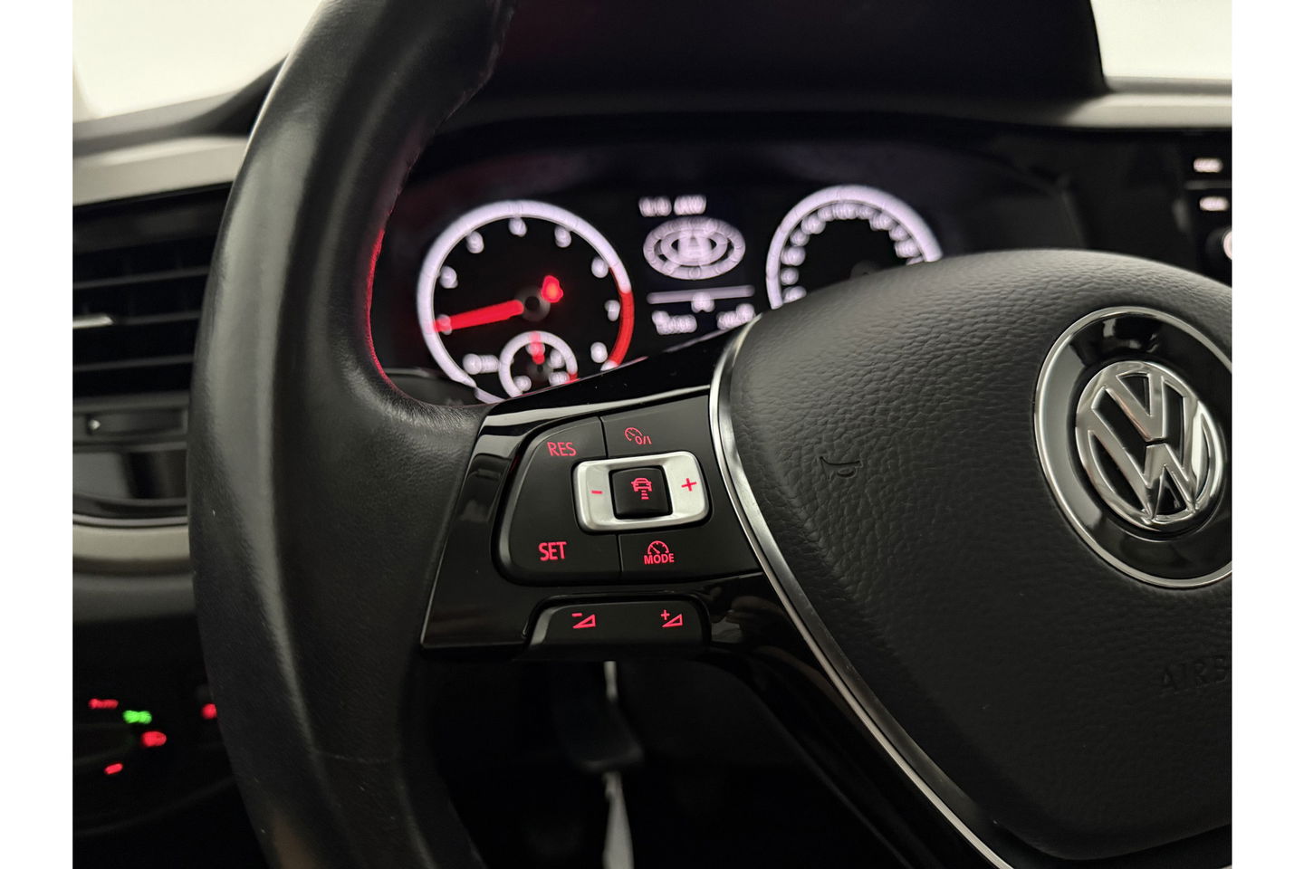 Volkswagen Polo 1.0 TSI Comfortline ACC LED Carplay Clima Navigatie 15''LMV