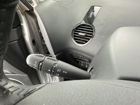 Renault Grand Espace 2.0 dCi Initiale [ 7-Pers ] Aut. *1/2LEATHER | XENON | NAVI-FULLMAP | CAMERA | COMFORT/ HEATED-SEATS | ECC | PDC | CRUISE | 17''ALU*