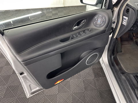 Renault Grand Espace 2.0 dCi Initiale [ 7-Pers ] Aut. *1/2LEATHER | XENON | NAVI-FULLMAP | CAMERA | COMFORT/ HEATED-SEATS | ECC | PDC | CRUISE | 17''ALU*
