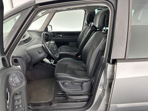 Renault Grand Espace 2.0 dCi Initiale [ 7-Pers ] Aut. *1/2LEATHER | XENON | NAVI-FULLMAP | CAMERA | COMFORT/ HEATED-SEATS | ECC | PDC | CRUISE | 17''ALU*