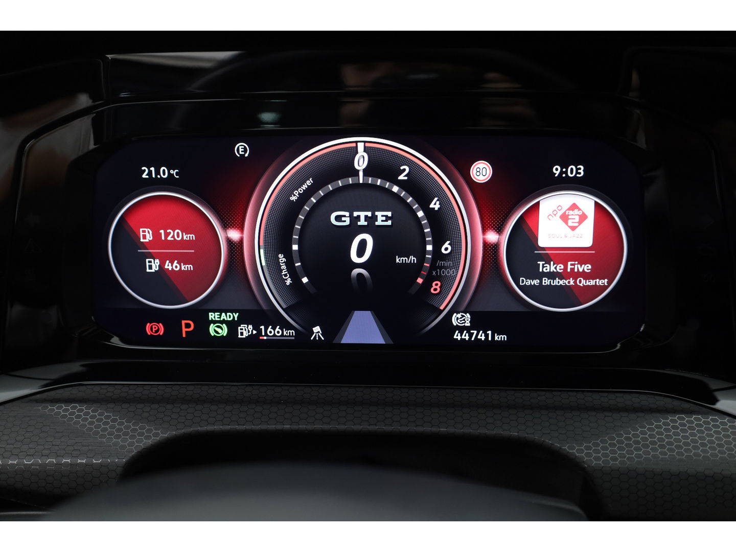 Volkswagen Golf 1.4 eHybrid GTE | Adapt. Cruise | Mistlampen | Stoel- Stuurverw. | IQ. Light | Navi | Camera