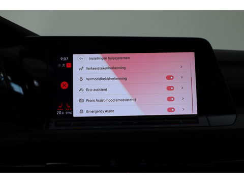 Volkswagen Golf 1.4 eHybrid GTE | Adapt. Cruise | Mistlampen | Stoel- Stuurverw. | IQ. Light | Navi | Camera