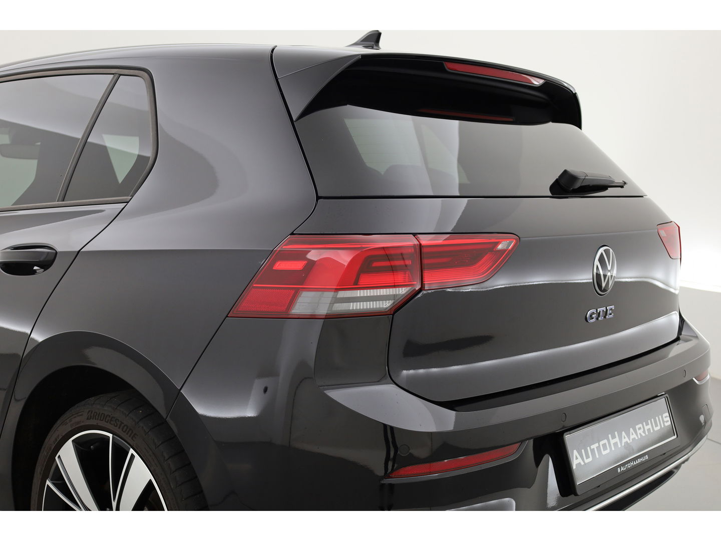 Volkswagen Golf 1.4 eHybrid GTE | Adapt. Cruise | Mistlampen | Stoel- Stuurverw. | IQ. Light | Navi | Camera
