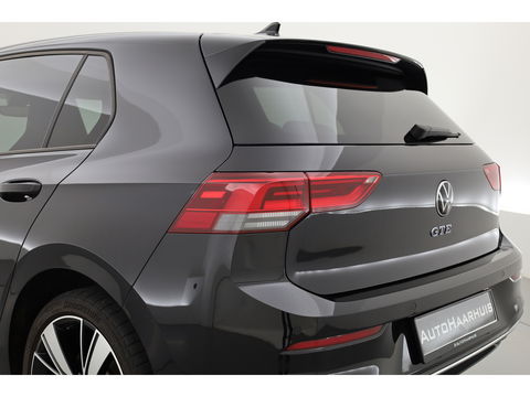Volkswagen Golf 1.4 eHybrid GTE | Adapt. Cruise | Mistlampen | Stoel- Stuurverw. | IQ. Light | Navi | Camera
