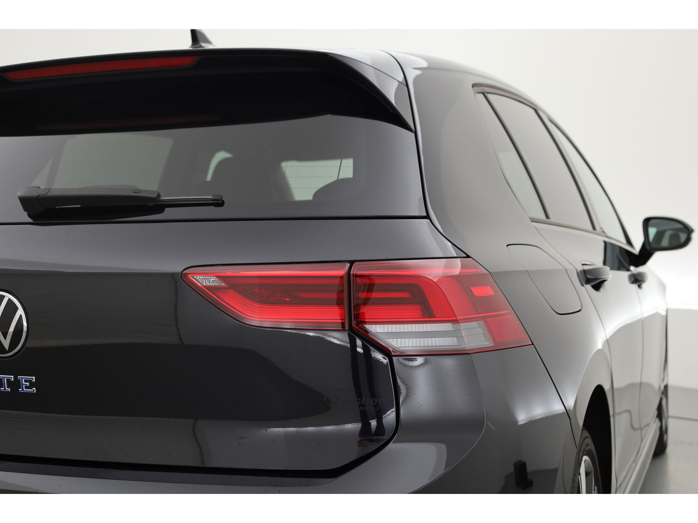 Volkswagen Golf 1.4 eHybrid GTE | Adapt. Cruise | Mistlampen | Stoel- Stuurverw. | IQ. Light | Navi | Camera