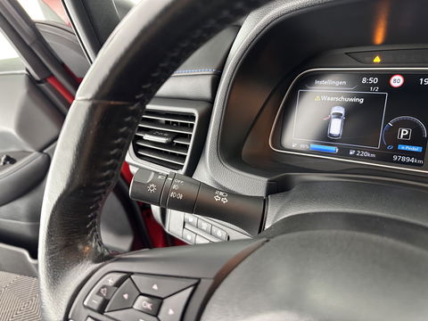 Nissan Leaf Tekna 40 kWh Aut. *LUXURY-LEATHER | FULL-LED | BOSE-SURROUND | DIGI-COCKPIT | ADAPTIVE-CRUISE | TOPVIEW | KEYLESS | NAVI-FULLMAP | BLINDSPOT | DAB+ | PDC | HEATED-COMFORTSEATS | PRIVACY-GLASS |