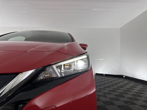 Nissan Leaf Tekna 40 kWh Aut. *LUXURY-LEATHER | FULL-LED | BOSE-SURROUND | DIGI-COCKPIT | ADAPTIVE-CRUISE | TOPVIEW | KEYLESS | NAVI-FULLMAP | BLINDSPOT | DAB+ | PDC | HEATED-COMFORTSEATS | PRIVACY-GLASS |