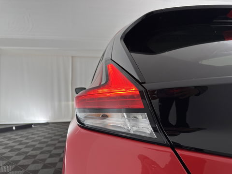 Nissan Leaf Tekna 40 kWh Aut. *LUXURY-LEATHER | FULL-LED | BOSE-SURROUND | DIGI-COCKPIT | ADAPTIVE-CRUISE | TOPVIEW | KEYLESS | NAVI-FULLMAP | BLINDSPOT | DAB+ | PDC | HEATED-COMFORTSEATS | PRIVACY-GLASS |