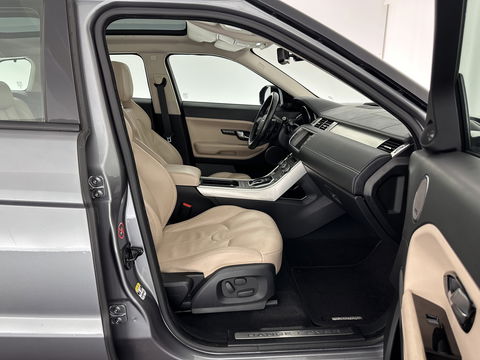 Land Rover Range Rover Evoque 2.2 SD4 4WD Prestige Aut. *PANO | LUXURY-LEATHER | BI-XENON | MERIDIAN-AUDIO | NAVI-FULLMAP | MEMORY-PACK | CAMERA | HEATED-COMFORTSEATS | ECC | SHIFT-PADDLES | PDC | CRUISE | TOWBAR  | 19''ALU *