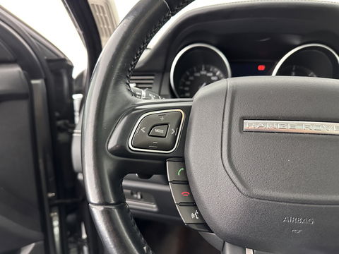 Land Rover Range Rover Evoque 2.2 SD4 4WD Prestige Aut. *PANO | LUXURY-LEATHER | BI-XENON | MERIDIAN-AUDIO | NAVI-FULLMAP | MEMORY-PACK | CAMERA | HEATED-COMFORTSEATS | ECC | SHIFT-PADDLES | PDC | CRUISE | TOWBAR  | 19''ALU *