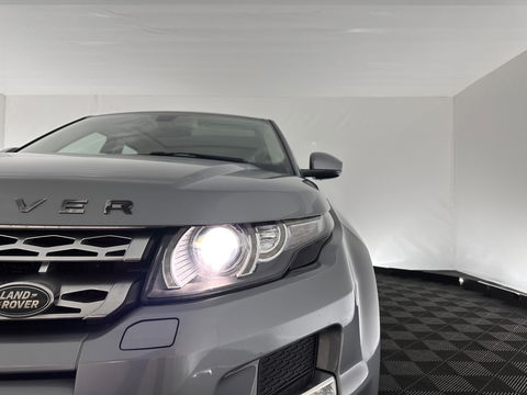 Land Rover Range Rover Evoque 2.2 SD4 4WD Prestige Aut. *PANO | LUXURY-LEATHER | BI-XENON | MERIDIAN-AUDIO | NAVI-FULLMAP | MEMORY-PACK | CAMERA | HEATED-COMFORTSEATS | ECC | SHIFT-PADDLES | PDC | CRUISE | TOWBAR  | 19''ALU *