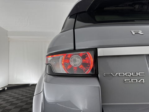 Land Rover Range Rover Evoque 2.2 SD4 4WD Prestige Aut. *PANO | LUXURY-LEATHER | BI-XENON | MERIDIAN-AUDIO | NAVI-FULLMAP | MEMORY-PACK | CAMERA | HEATED-COMFORTSEATS | ECC | SHIFT-PADDLES | PDC | CRUISE | TOWBAR  | 19''ALU *