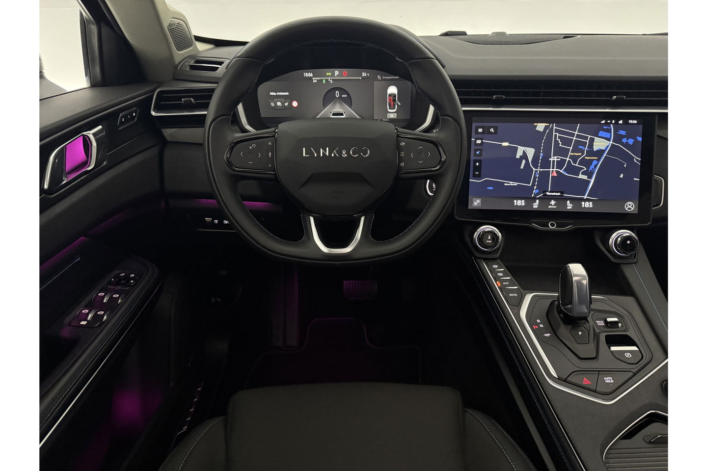 Lynk Co 01 1.5 | Black Edition | 262PK Pano LED Sfeer 360Camera Carplay Memory ACC Virtual Clima Navi PDC 19"LMV