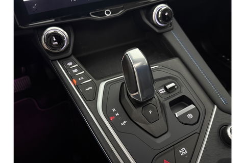 Lynk Co 01 1.5 | Black Edition | 262PK Pano LED Sfeer 360Camera Carplay Memory ACC Virtual Clima Navi PDC 19"LMV