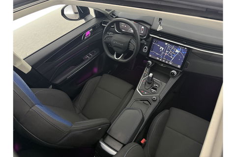 Lynk Co 01 1.5 | Black Edition | 262PK Pano LED Sfeer 360Camera Carplay Memory ACC Virtual Clima Navi PDC 19"LMV