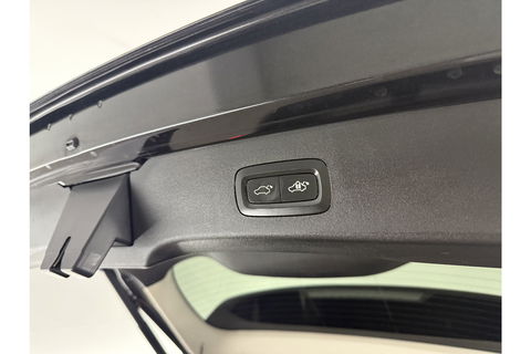 Lynk Co 01 1.5 | Black Edition | 262PK Pano LED Sfeer 360Camera Carplay Memory ACC Virtual Clima Navi PDC 19"LMV
