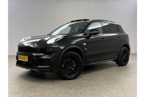 Lynk Co 01 1.5 | Black Edition | 262PK Pano LED Sfeer 360Camera Carplay Memory ACC Virtual Clima Navi PDC 19"LMV