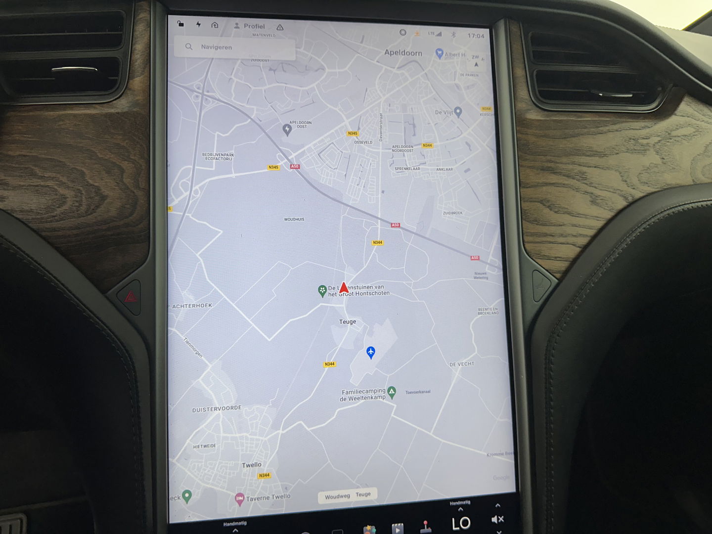 Tesla Model X Long Range [ 7-Pers. ] Aut. *PANO-WINDOW | AUTO-PILOT | LUXURY-LEATHER | TOP-VIEW | NAVI-FULLMAP | FULL-LED | AIR-SUSPENSION | DIGI-COCKPIT | KEYLESS | CAMERA | DAB+ | HEATED-COMFORTSEATS | 22''ALU*