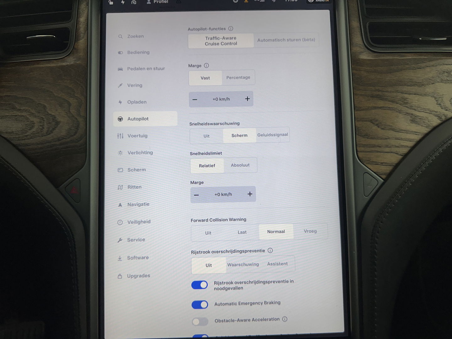 Tesla Model X Long Range [ 7-Pers. ] Aut. *PANO-WINDOW | AUTO-PILOT | LUXURY-LEATHER | TOP-VIEW | NAVI-FULLMAP | FULL-LED | AIR-SUSPENSION | DIGI-COCKPIT | KEYLESS | CAMERA | DAB+ | HEATED-COMFORTSEATS | 22''ALU*