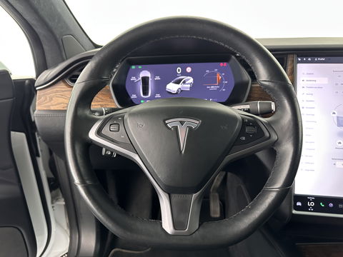 Tesla Model X Long Range [ 7-Pers. ] Aut. *PANO-WINDOW | AUTO-PILOT | LUXURY-LEATHER | TOP-VIEW | NAVI-FULLMAP | FULL-LED | AIR-SUSPENSION | DIGI-COCKPIT | KEYLESS | CAMERA | DAB+ | HEATED-COMFORTSEATS | 22''ALU*