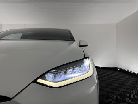Tesla Model X Long Range [ 7-Pers. ] Aut. *PANO-WINDOW | AUTO-PILOT | LUXURY-LEATHER | TOP-VIEW | NAVI-FULLMAP | FULL-LED | AIR-SUSPENSION | DIGI-COCKPIT | KEYLESS | CAMERA | DAB+ | HEATED-COMFORTSEATS | 22''ALU*
