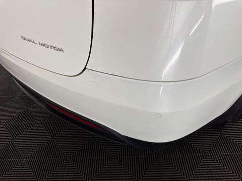 Tesla Model X Long Range [ 7-Pers. ] Aut. *PANO-WINDOW | AUTO-PILOT | LUXURY-LEATHER | TOP-VIEW | NAVI-FULLMAP | FULL-LED | AIR-SUSPENSION | DIGI-COCKPIT | KEYLESS | CAMERA | DAB+ | HEATED-COMFORTSEATS | 22''ALU*