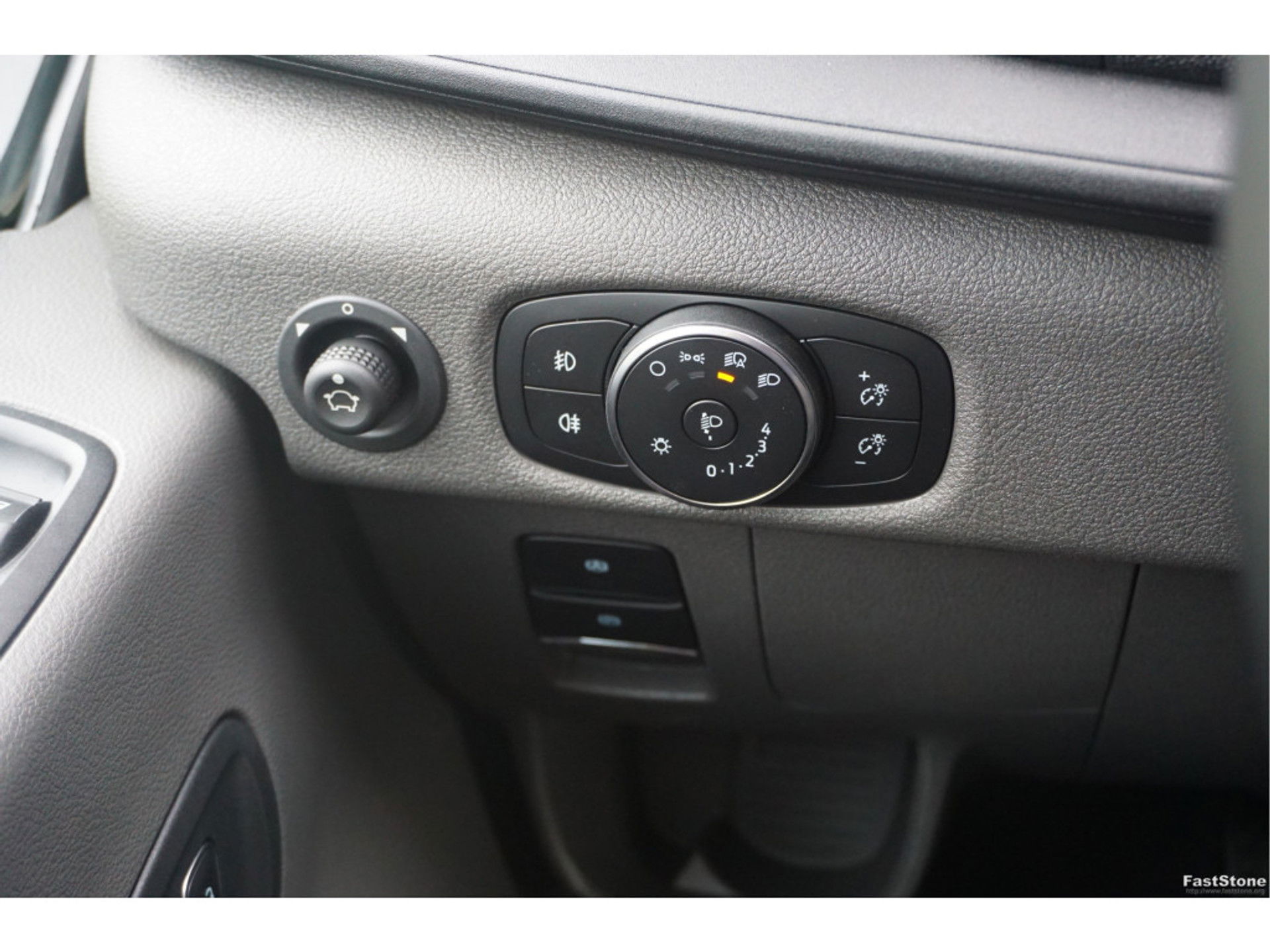 Ford Transit 350M LDT 130PK L2H2 BPM VRIJ!! 12" Sync 4 Apple CP/Android A. Cam, Stoel-Stoel Trekhaak!! NR. WV05*